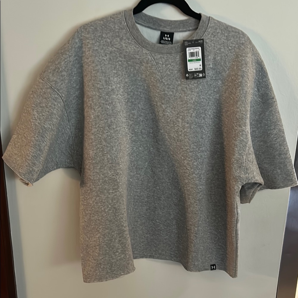 Under Armour Brand New Gray Loose Fit T-Shirt